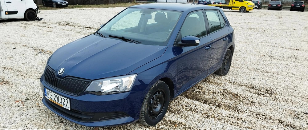 Skoda Fabia cena 18600 przebieg: 211000, rok produkcji 2017 z Warszawa małe 137